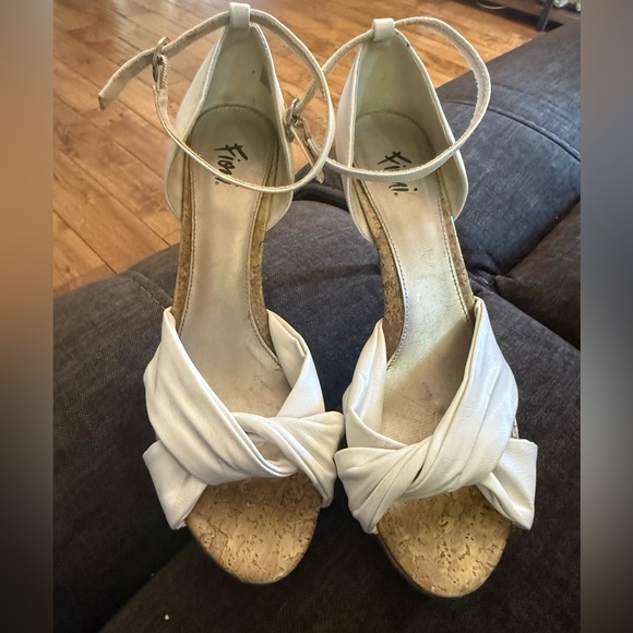 FIONI Clothing Shoes - FIONI Clothing White Heels with Ankle Straps